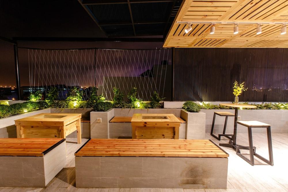 Hanami Hotel Danang Exterior photo