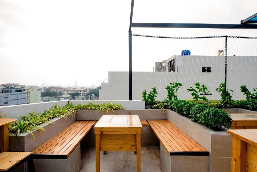 Hanami Hotel Danang Exterior photo
